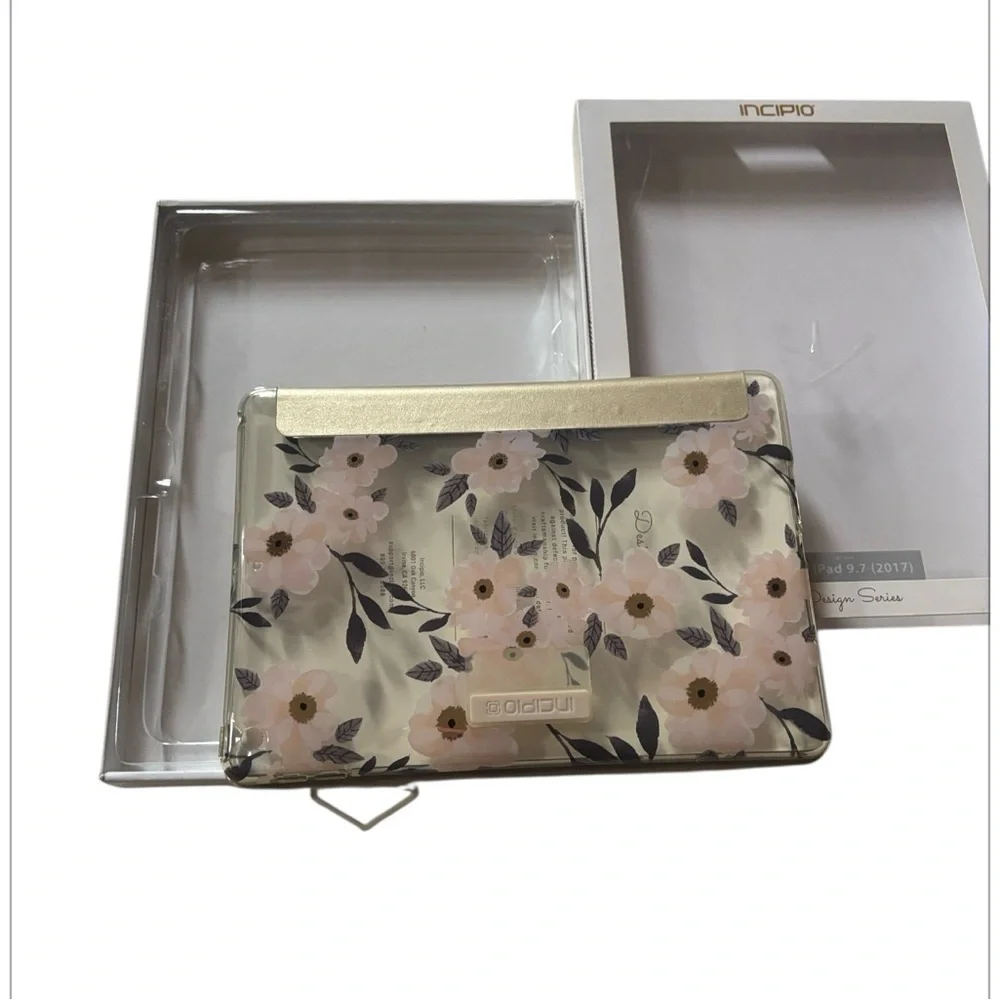 Incipio Design Series | Gold & Floral Design New iPad 9.7 2017 Girly Work Vibes